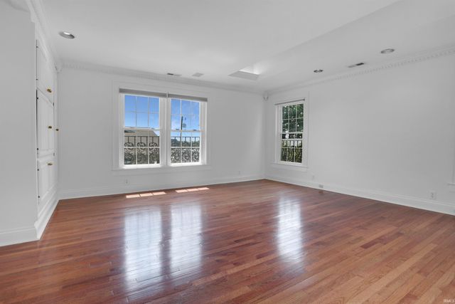 422 W Water Street, Newburgh, IN 47630