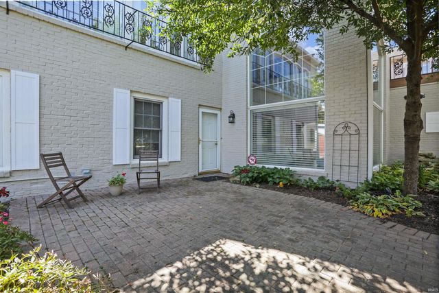 422 W Water Street, Newburgh, IN 47630