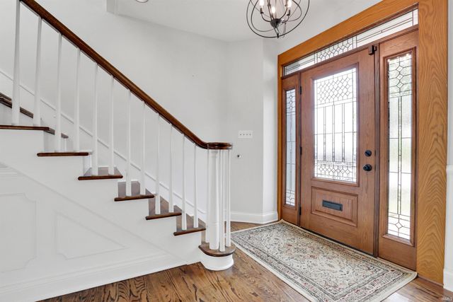 422 W Water Street, Newburgh, IN 47630