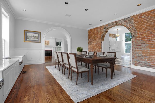 422 W Water Street, Newburgh, IN 47630