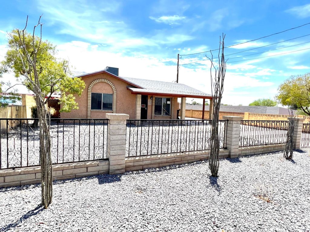 2235 E VICTORY Drive, Tempe, AZ 85288