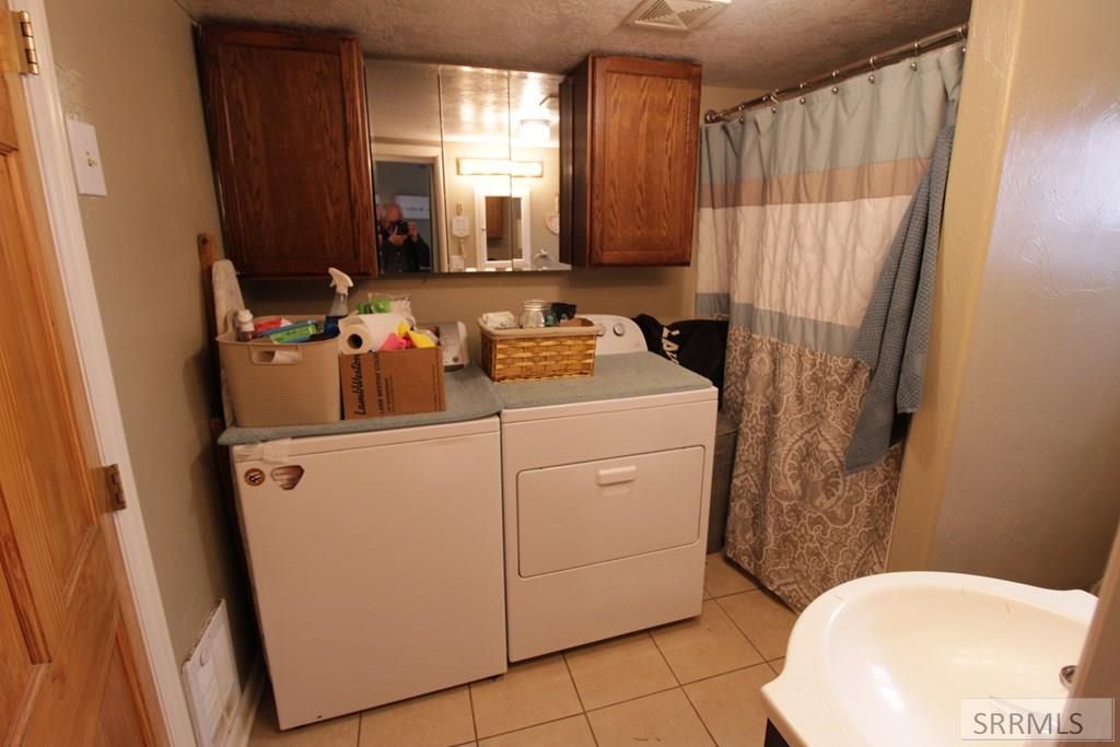 Image 19 of property listing at 2967 W 2400 N, Arco, ID 83213