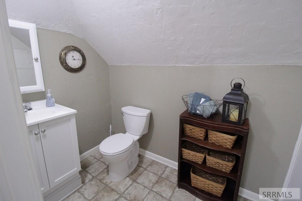 Image 21 of property listing at 2967 W 2400 N, Arco, ID 83213