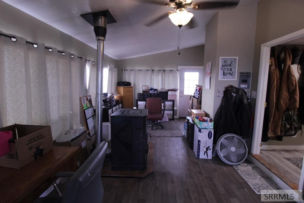 Image 23 of property listing at 2967 W 2400 N, Arco, ID 83213