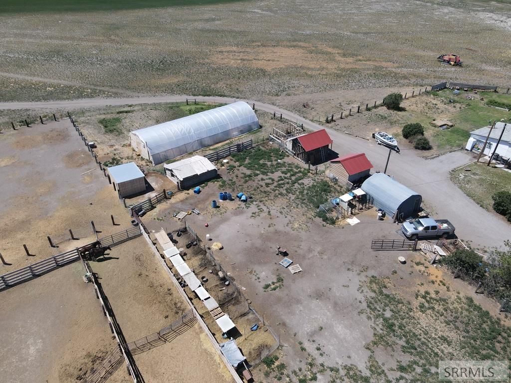Image 32 of property listing at 2967 W 2400 N, Arco, ID 83213