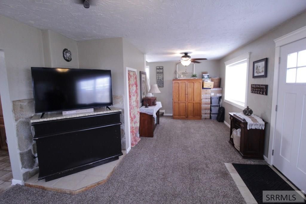 Image 8 of property listing at 2967 W 2400 N, Arco, ID 83213
