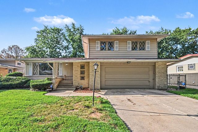 906 N Rainbow Drive, Glenwood, IL 60425