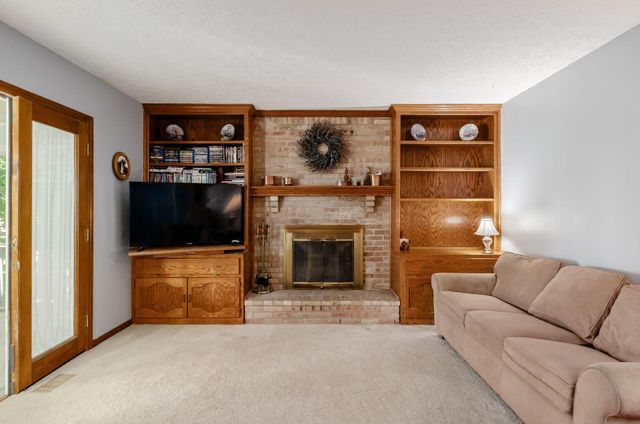 204 Brookhill Drive, Gahanna, OH 43230