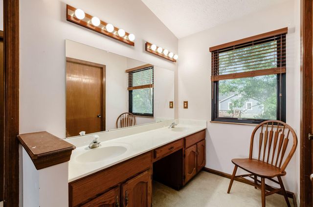 204 Brookhill Drive, Gahanna, OH 43230