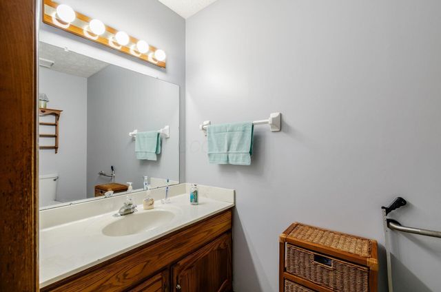 204 Brookhill Drive, Gahanna, OH 43230