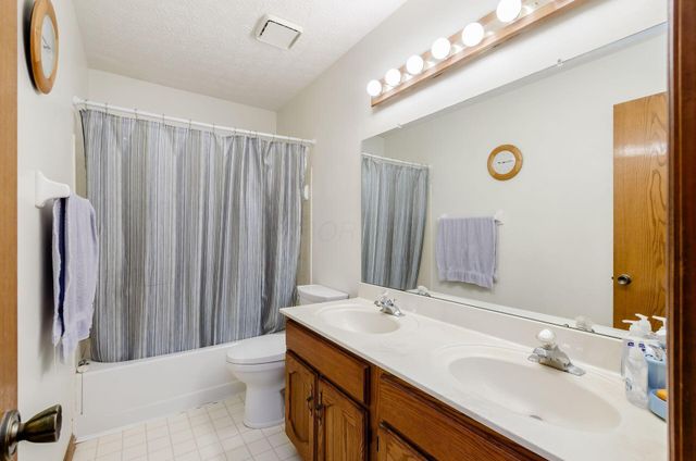 204 Brookhill Drive, Gahanna, OH 43230
