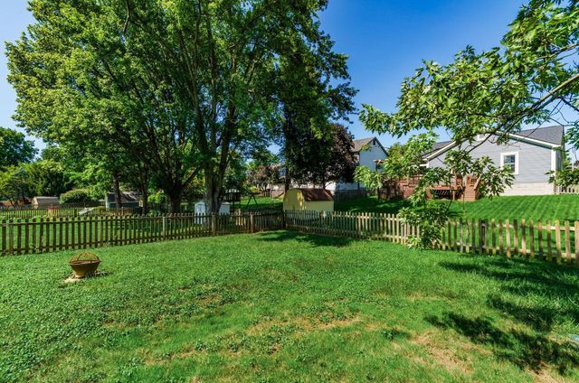 204 Brookhill Drive, Gahanna, OH 43230
