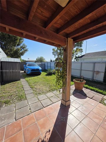 13200 SW 43rd St 13200, Miami, FL 33175