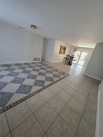 13200 SW 43rd St 13200, Miami, FL 33175