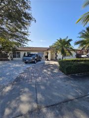 13200 SW 43rd St 13200, Miami, FL 33175