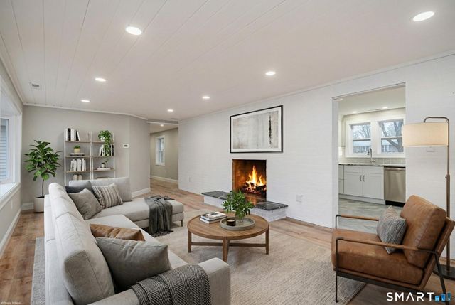 284 Chestnut Tree Hill Road, Oxford, CT 06478