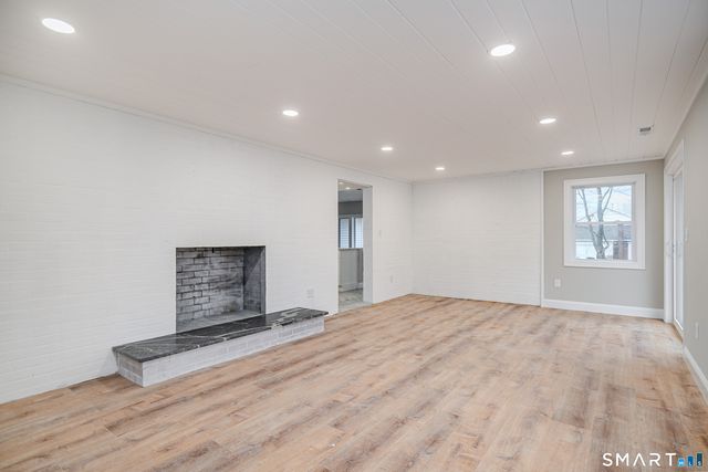 284 Chestnut Tree Hill Road, Oxford, CT 06478