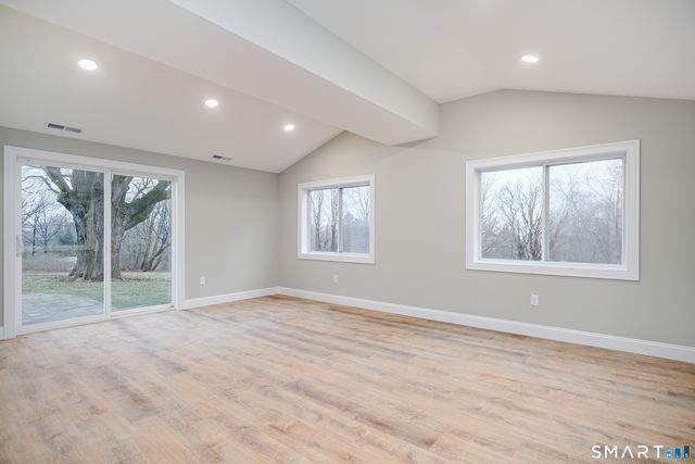 284 Chestnut Tree Hill Road, Oxford, CT 06478