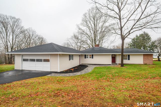 284 Chestnut Tree Hill Road, Oxford, CT 06478