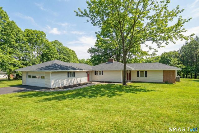 284 Chestnut Tree Hill Road, Oxford, CT 06478