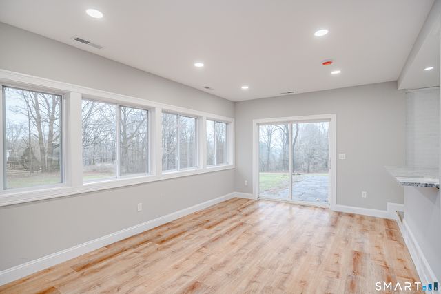 284 Chestnut Tree Hill Road, Oxford, CT 06478