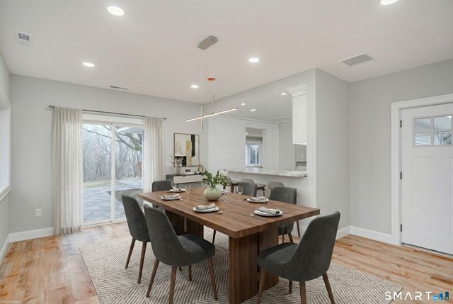 284 Chestnut Tree Hill Road, Oxford, CT 06478