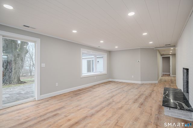 284 Chestnut Tree Hill Road, Oxford, CT 06478