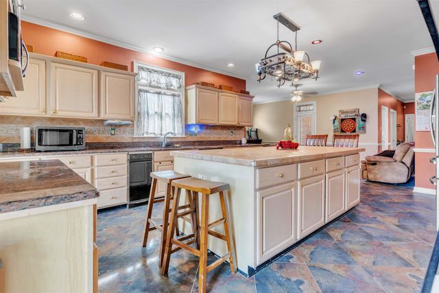 923 WOODLAND TRACE LN, Cordova, TN 38018