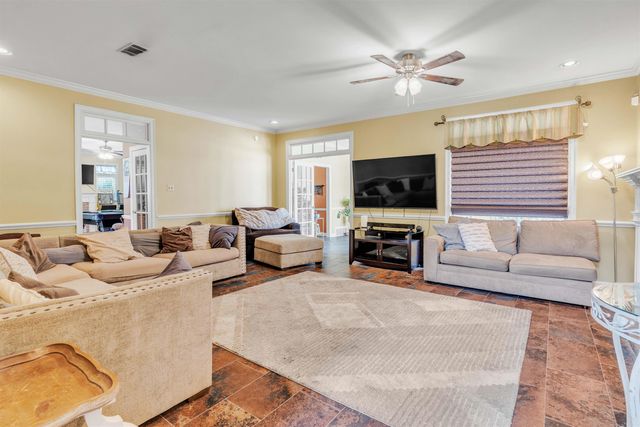 923 WOODLAND TRACE LN, Cordova, TN 38018