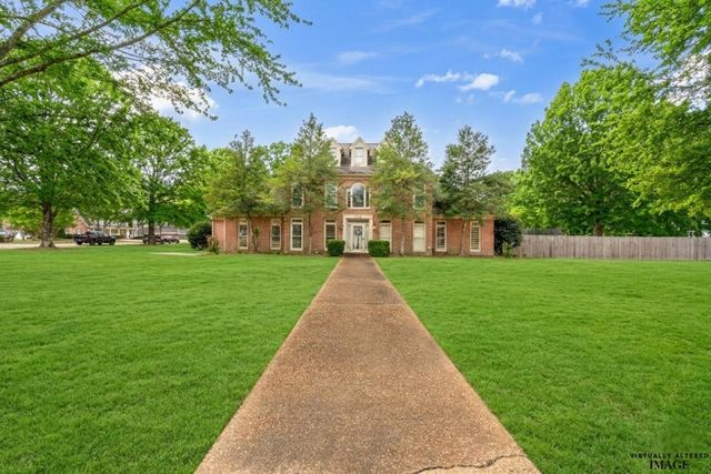 923 WOODLAND TRACE LN, Cordova, TN 38018