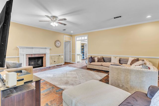 923 WOODLAND TRACE LN, Cordova, TN 38018