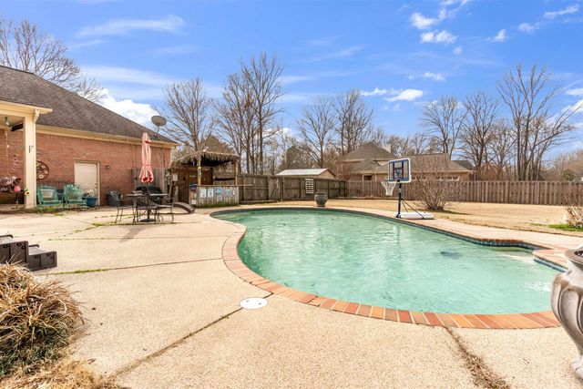 923 WOODLAND TRACE LN, Cordova, TN 38018