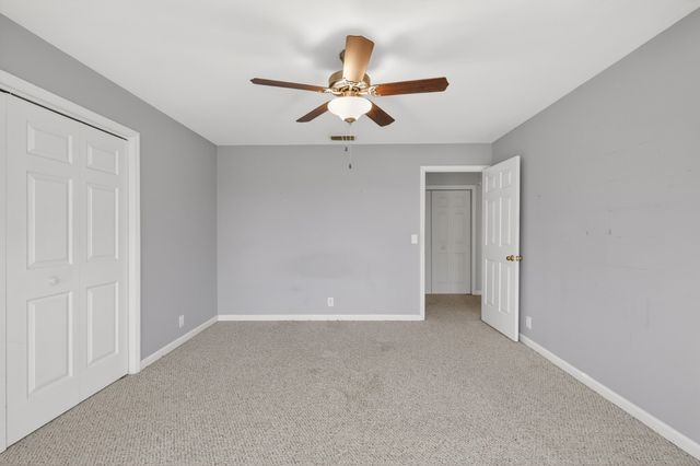 2143 River Chase Dr, Murfreesboro, TN 37128