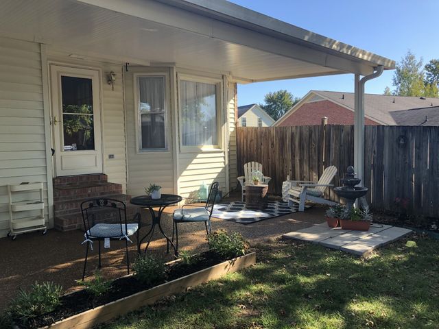 2143 River Chase Dr, Murfreesboro, TN 37128