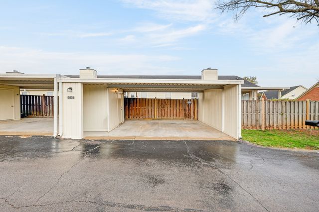 2143 River Chase Dr, Murfreesboro, TN 37128