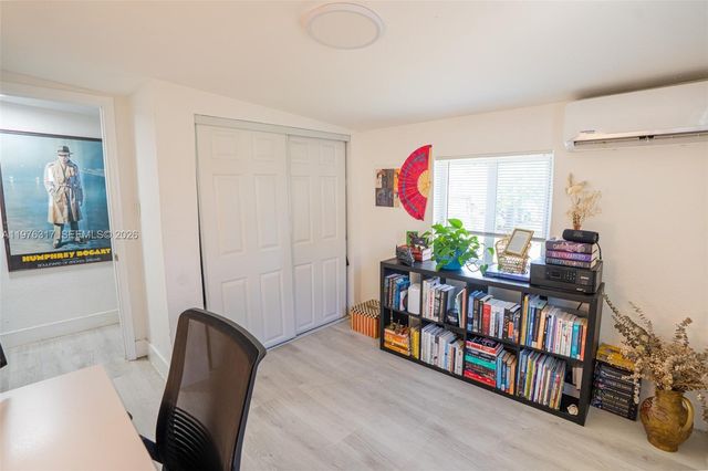 8012 NW 10th Ct, Miami, FL 33150