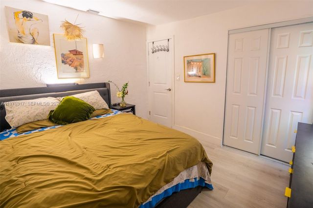 8012 NW 10th Ct, Miami, FL 33150