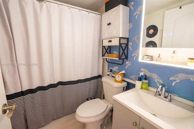 8012 NW 10th Ct, Miami, FL 33150