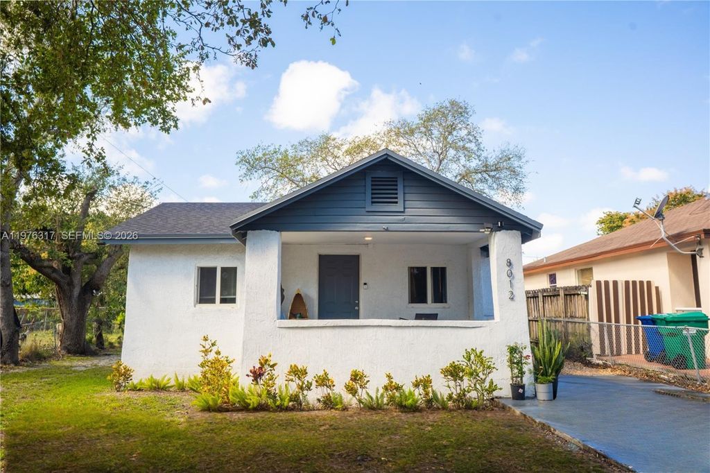 8012 NW 10th Ct, Miami, FL 33150