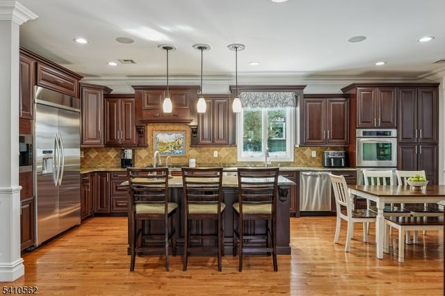 25 Page Dr, Oakland Boro, NJ 07436