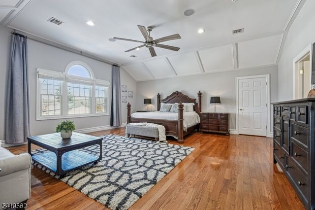 25 Page Dr, Oakland Boro, NJ 07436