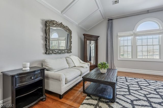 25 Page Dr, Oakland Boro, NJ 07436