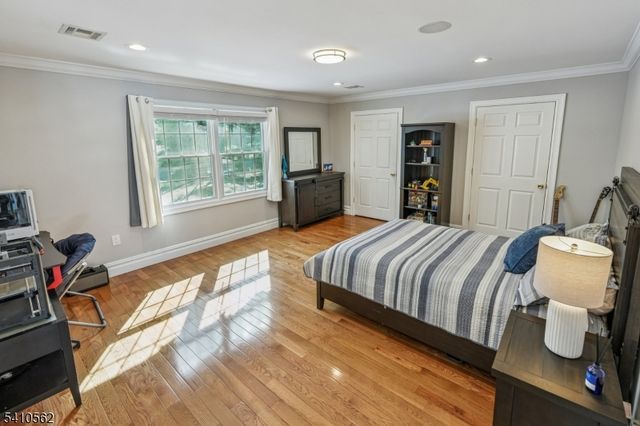 25 Page Dr, Oakland Boro, NJ 07436