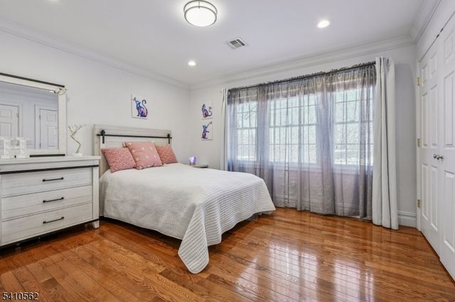 25 Page Dr, Oakland Boro, NJ 07436