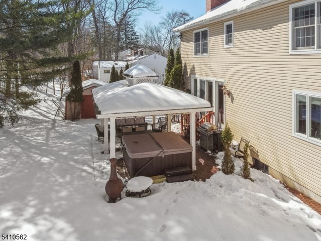 25 Page Dr, Oakland Boro, NJ 07436