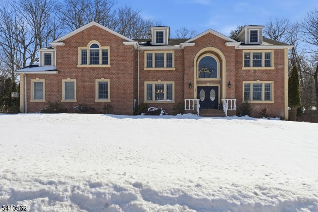 25 Page Dr, Oakland Boro, NJ 07436