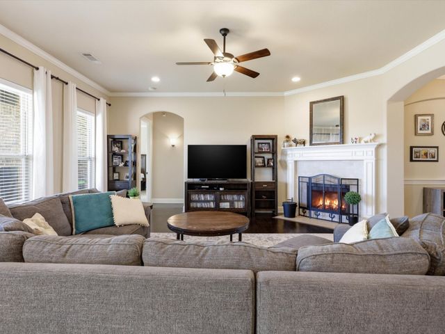 1114 Texanna Trail, Midlothian, TX 76065