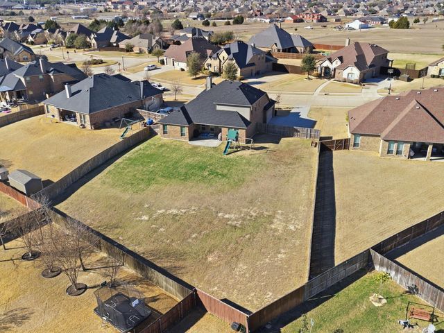 1114 Texanna Trail, Midlothian, TX 76065