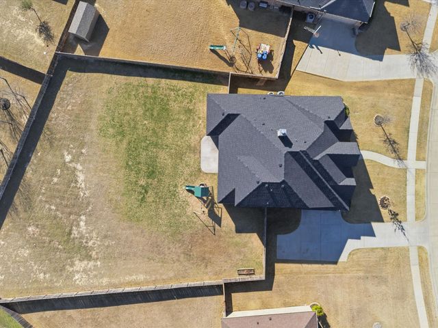 1114 Texanna Trail, Midlothian, TX 76065