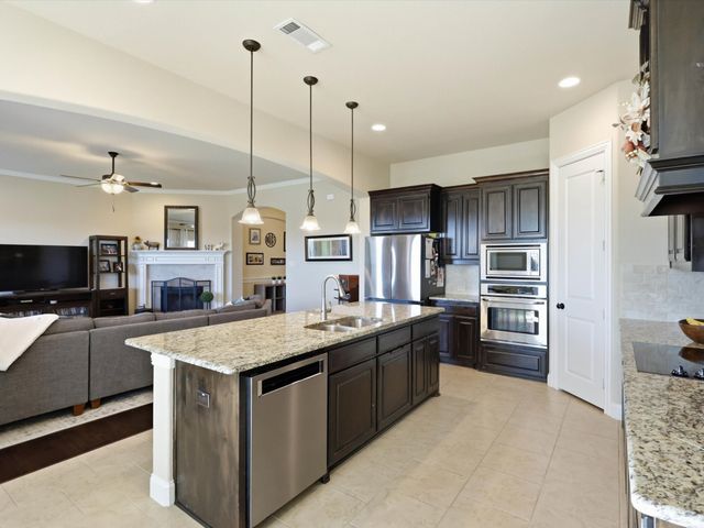 1114 Texanna Trail, Midlothian, TX 76065